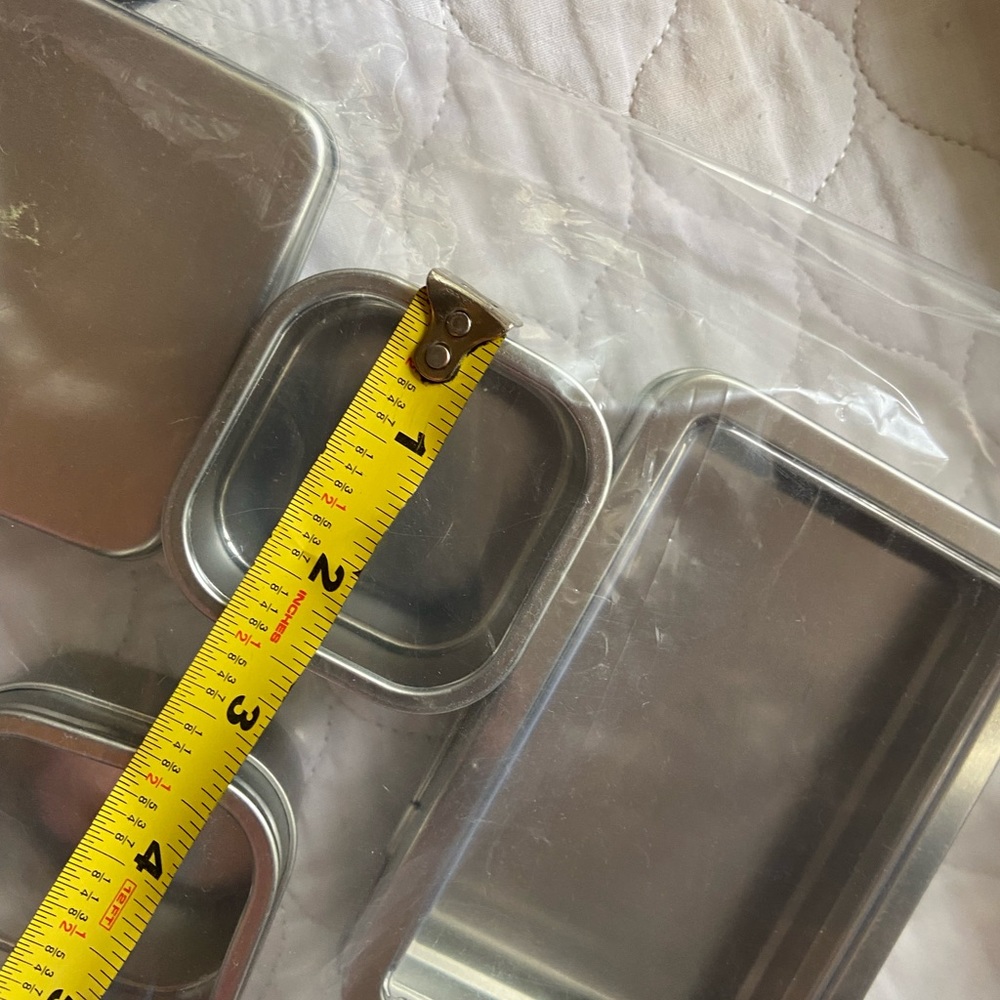 Assorted tins/gift boxes - Picture 3 of 8